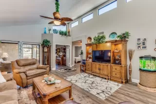 Photo #2: 6022174 Listing 