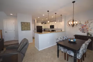 Photo #6: 6022392 Listing