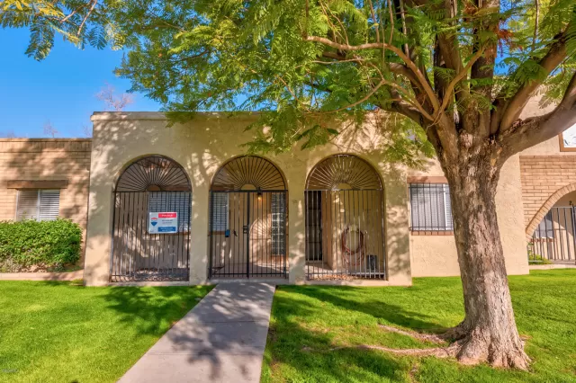 MLS: 6022506 Condo For Sale