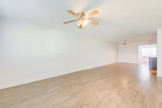 Photo #5: 6022506 Listing