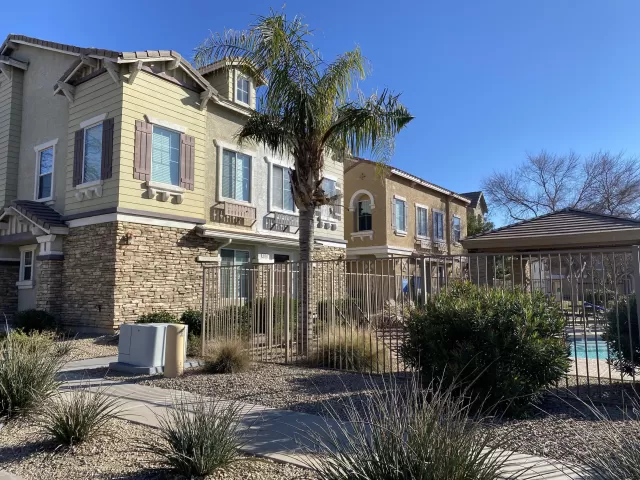MLS: 6022730 Condo For Sale