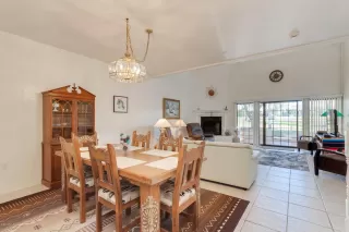 Photo #3: 6023058 Listing