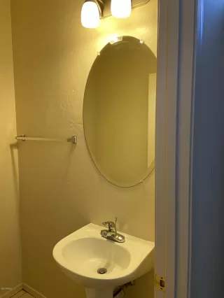 Photo #6: 6023105 Listing