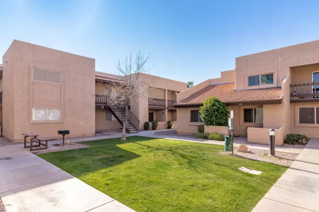 MLS: 6023109 Condo For Sale