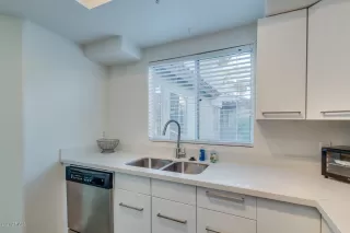 Photo #6: 6023545 Listing