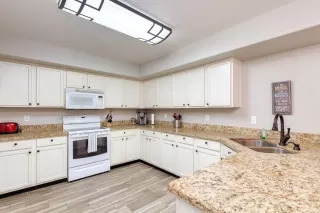 Photo #2: 6023876 Listing 