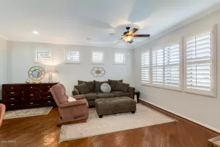 Photo #6: 6023893 Listing