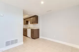 Photo #5: 6023924 Listing