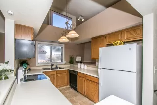 Photo #6: 6024058 Listing