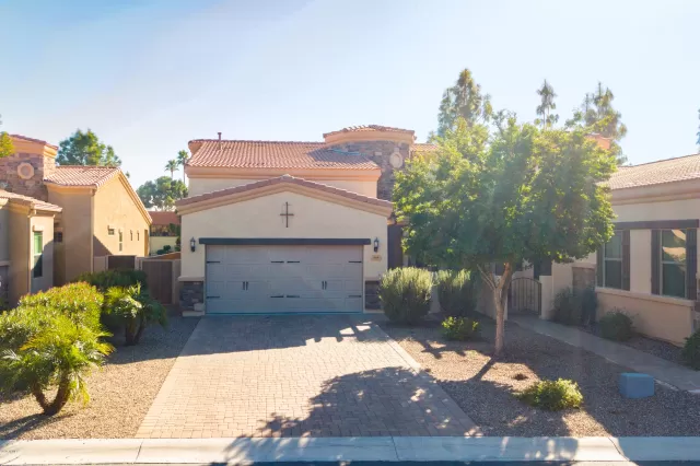 MLS: 6024086 Condo For Sale