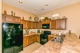 Photo #2: 6024086 Listing