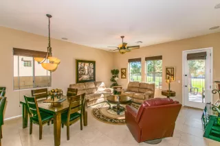 Photo #5: 6024086 Listing