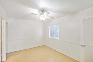 Photo #5: 6024309 Listing