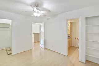 Photo #6: 6024309 Listing