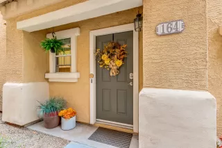 Photo #5: 6024750 Listing