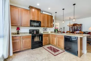 Photo #1: 6025058 Listing 