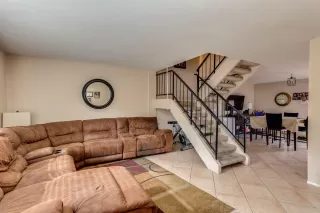 Photo #2: 6025108 Listing