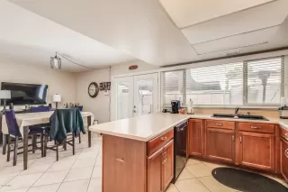 Photo #3: 6025108 Listing