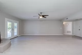 Photo #5: 6025259 Listing