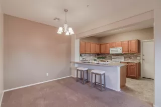 Photo #3: 6025260 Listing