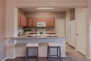 Photo #6: 6025260 Listing