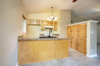 Photo #3: 6025357 Listing