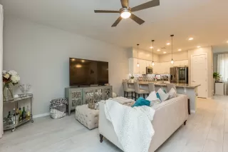 Photo #4: 6025482 Listing