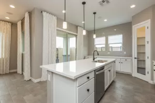 Photo #6: 6025510 Listing