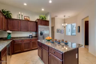 Photo #6: 6025575 Listing