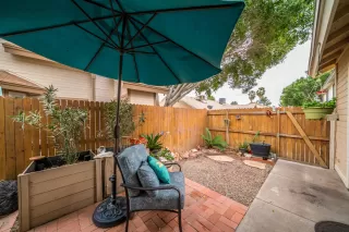 Photo #4: 6025615 Listing