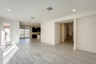 Photo #5: 6025792 Listing