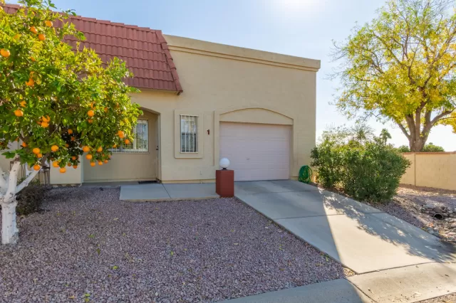 MLS: 6026293 Condo For Sale