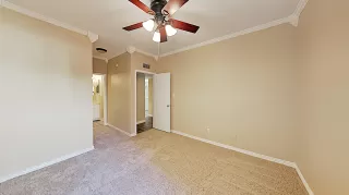 Photo #6: 6026399 Listing