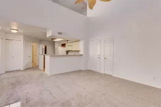 Photo #4: 6026401 Listing