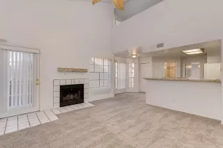 Photo #5: 6026401 Listing