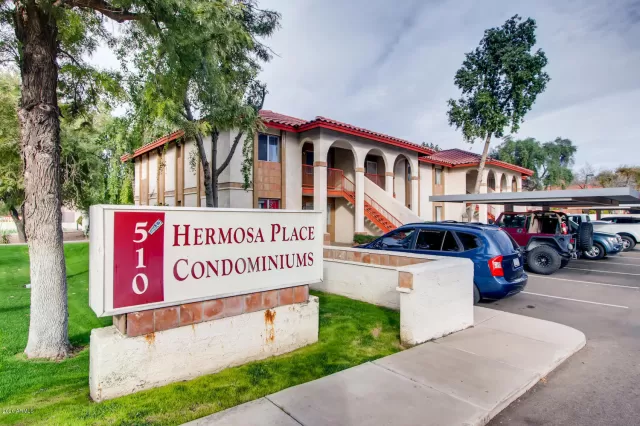 MLS: 6026667 Condo For Sale