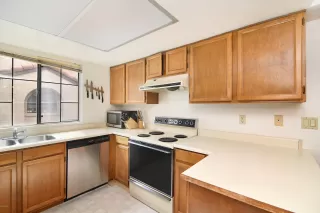 Photo #6: 6026755 Listing 