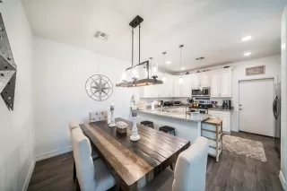 Photo #3: 6027033 Listing