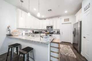 Photo #4: 6027033 Listing