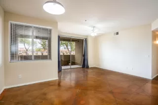 Photo #5: 6027115 Listing