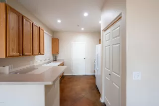 Photo #6: 6027115 Listing