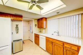 Photo #6: 6027125 Listing 