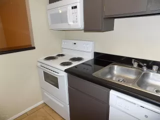 Photo #4: 6027509 Listing