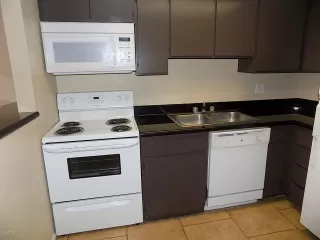 Photo #5: 6027509 Listing