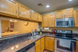 Photo #5: 6027527 Listing