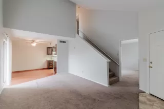 Photo #3: 6027533 Listing