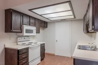 Photo #5: 6027533 Listing