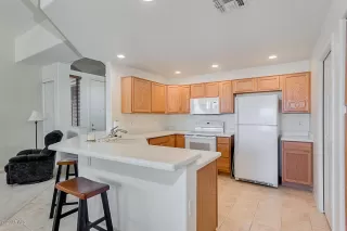 Photo #5: 6027574 Listing 