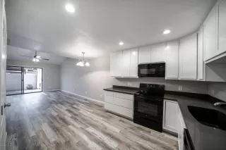 Photo #3: 6027813 Listing