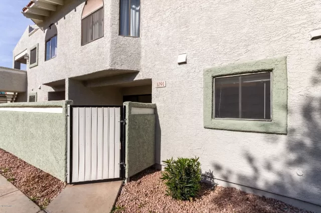 MLS: 6027857 Condo For Sale